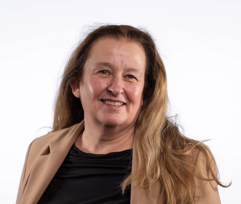 Julie Pringle-Stewart MBE