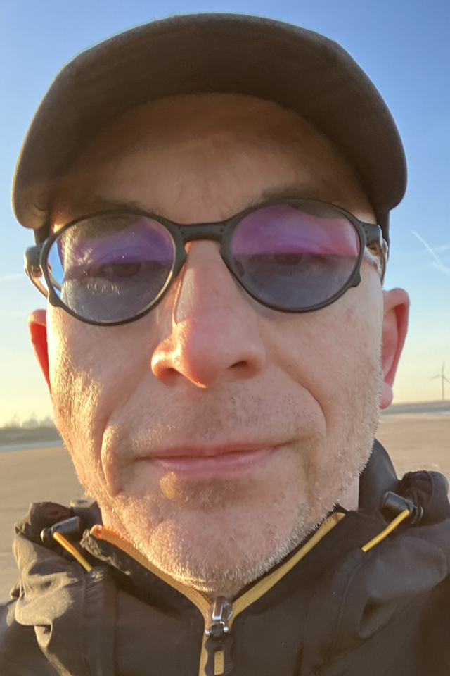 Dr Chris Wilson