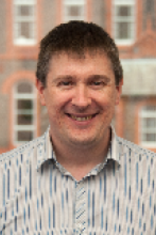 Dr Paul Bell