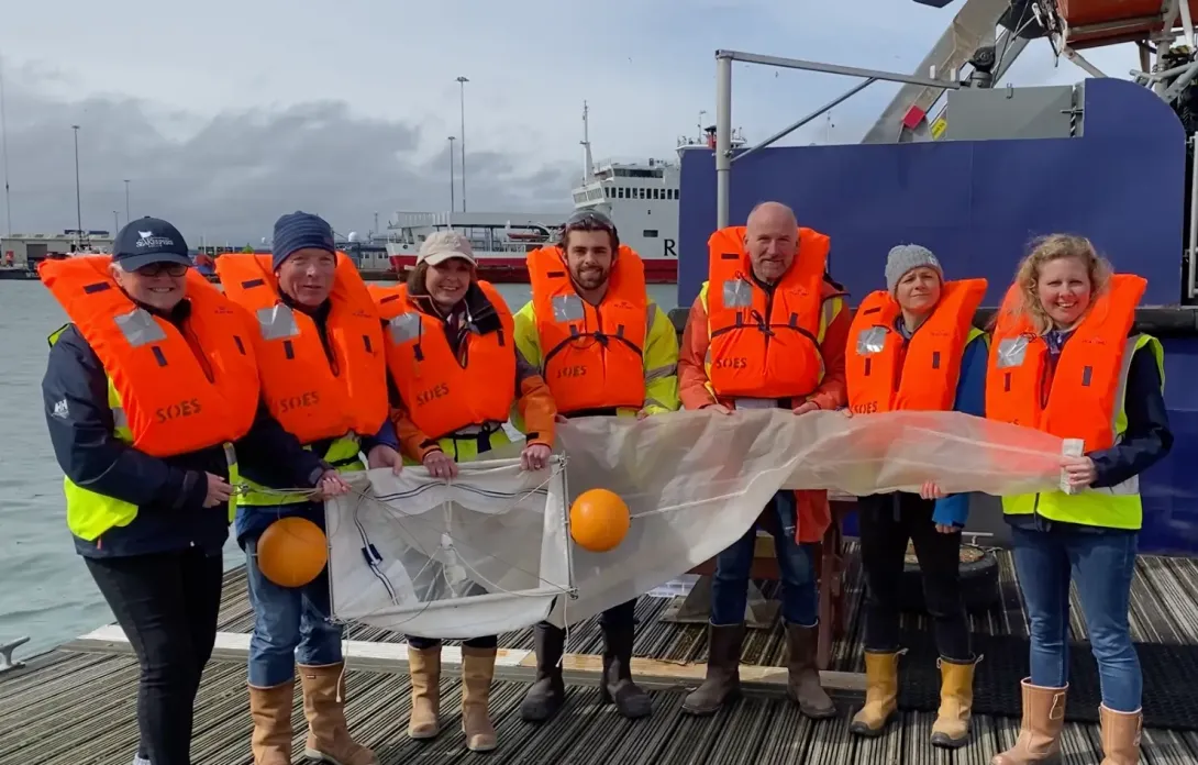 Ocean Plastics project in partnership with the International SeaKeepers Society and Beyondly: assessing marine plastic pollution using sailing vessels of opportunity.