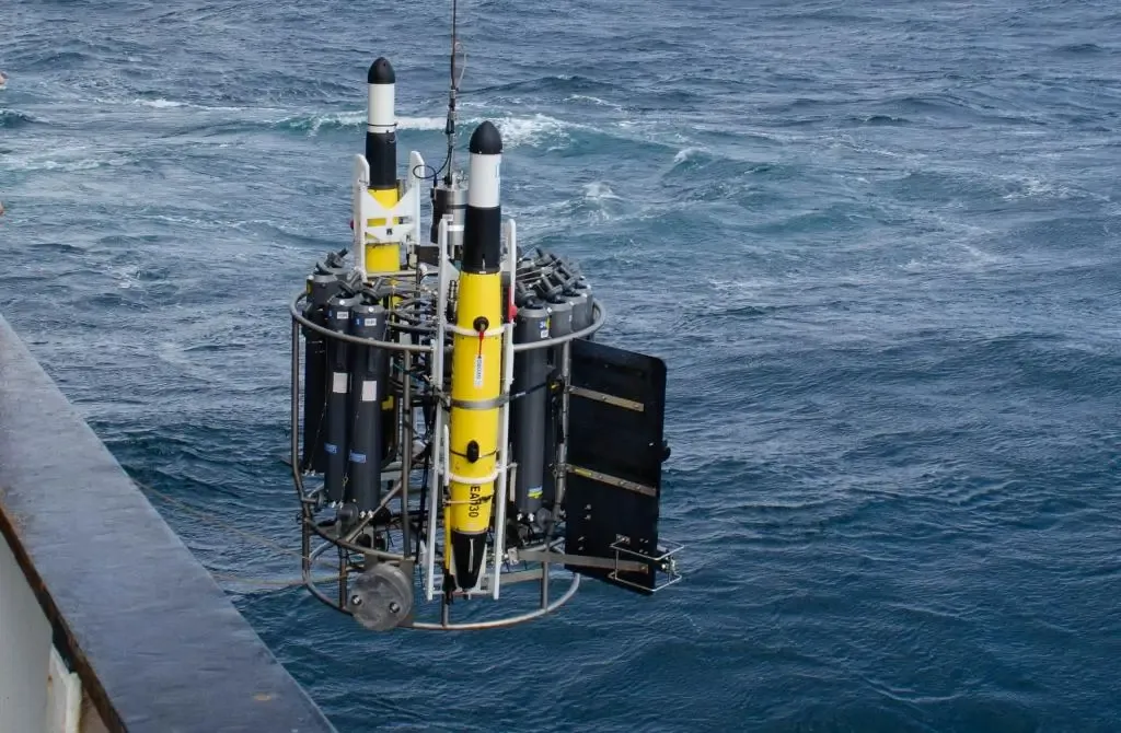 Calibrating the glider sensors deployed on a CTD rosette.