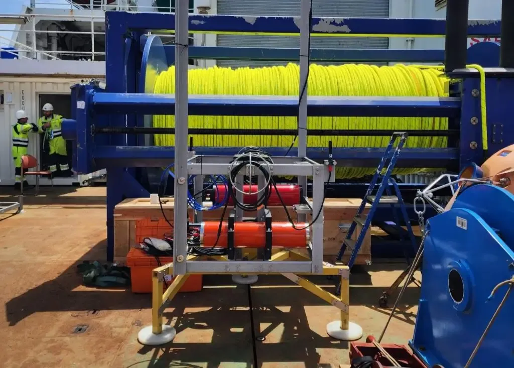 Lander loaded with hydrophones.