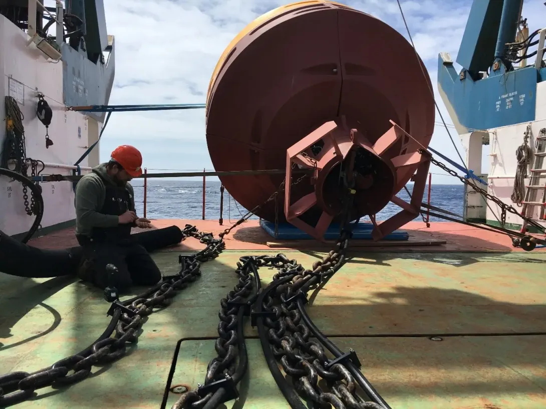 Installation of sensors to the PAP buoy tether before deployment.